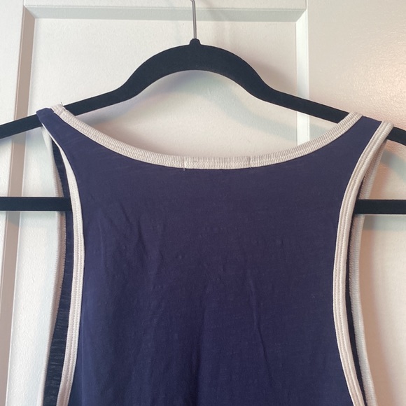 ✨ANY 2 FOR 15 ANY 3 FOR 20✨- Men's Medium Navy and White Tank - Picture 7 of 8